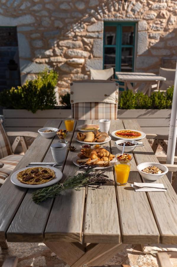 Olea Hotel Pyrgos Dirou Exterior photo