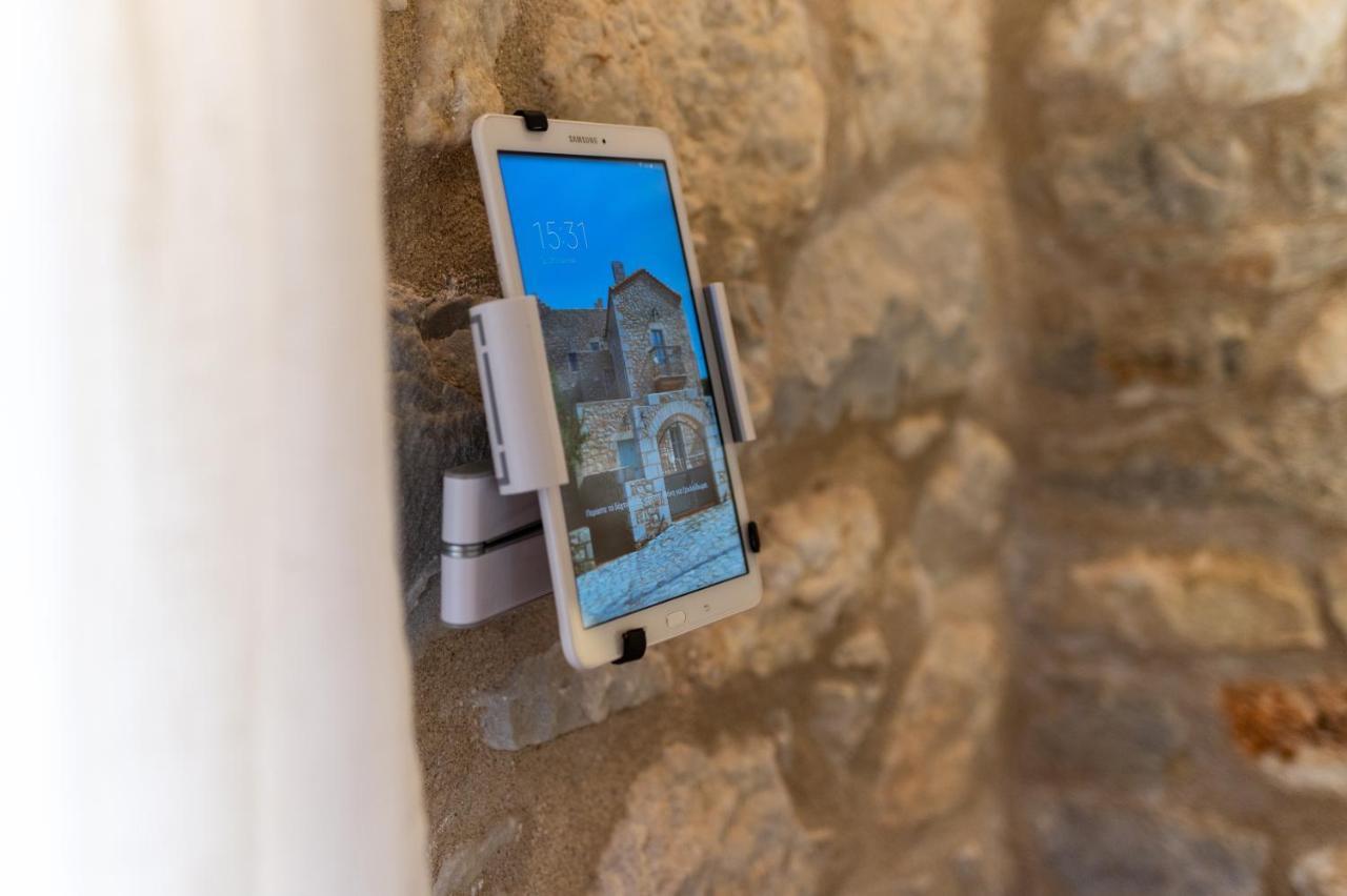 Olea Hotel Pyrgos Dirou Exterior photo