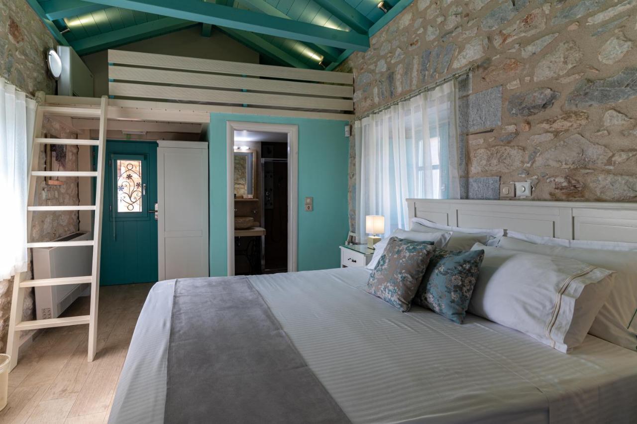 Olea Hotel Pyrgos Dirou Exterior photo