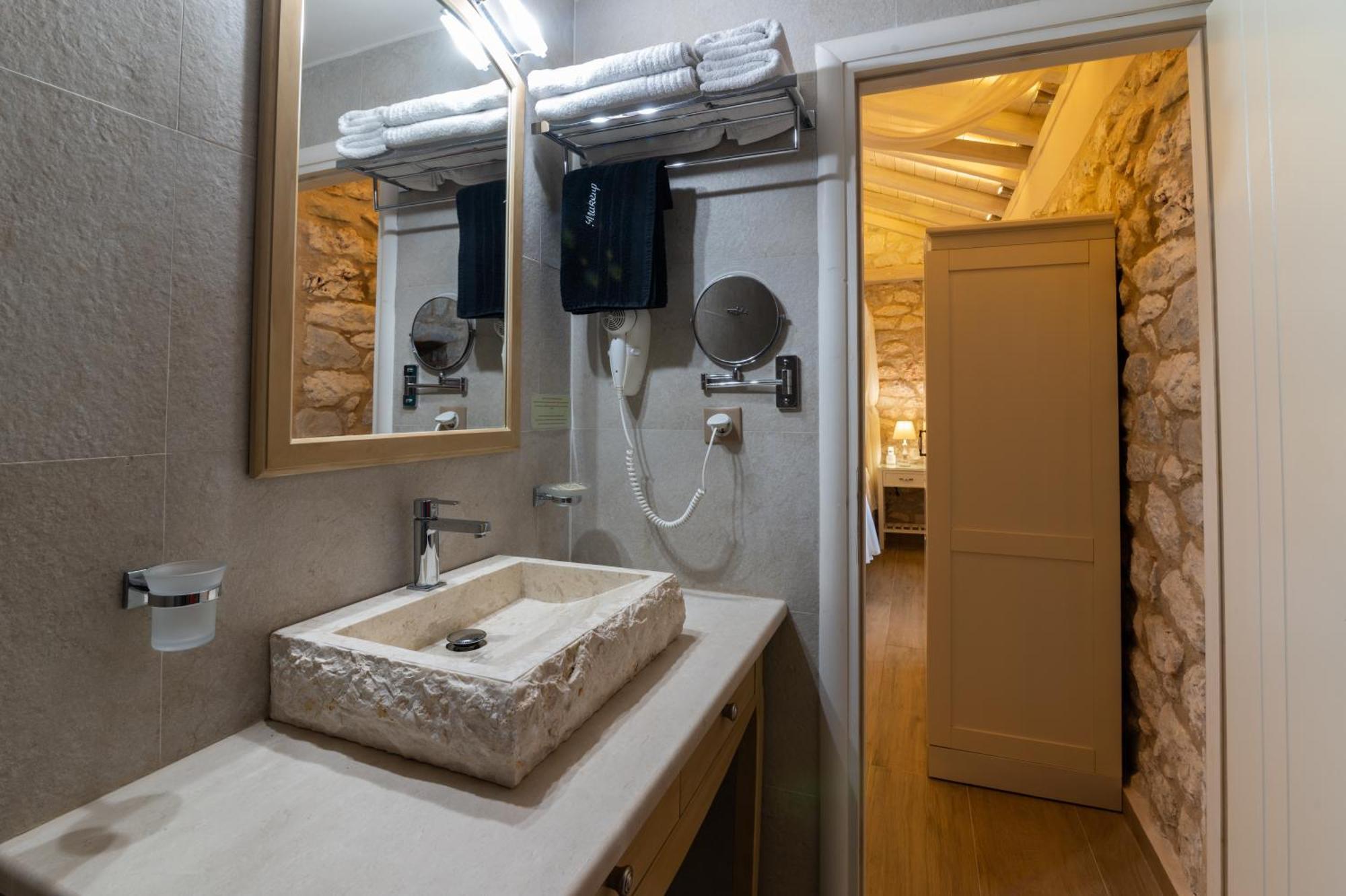 Olea Hotel Pyrgos Dirou Room photo