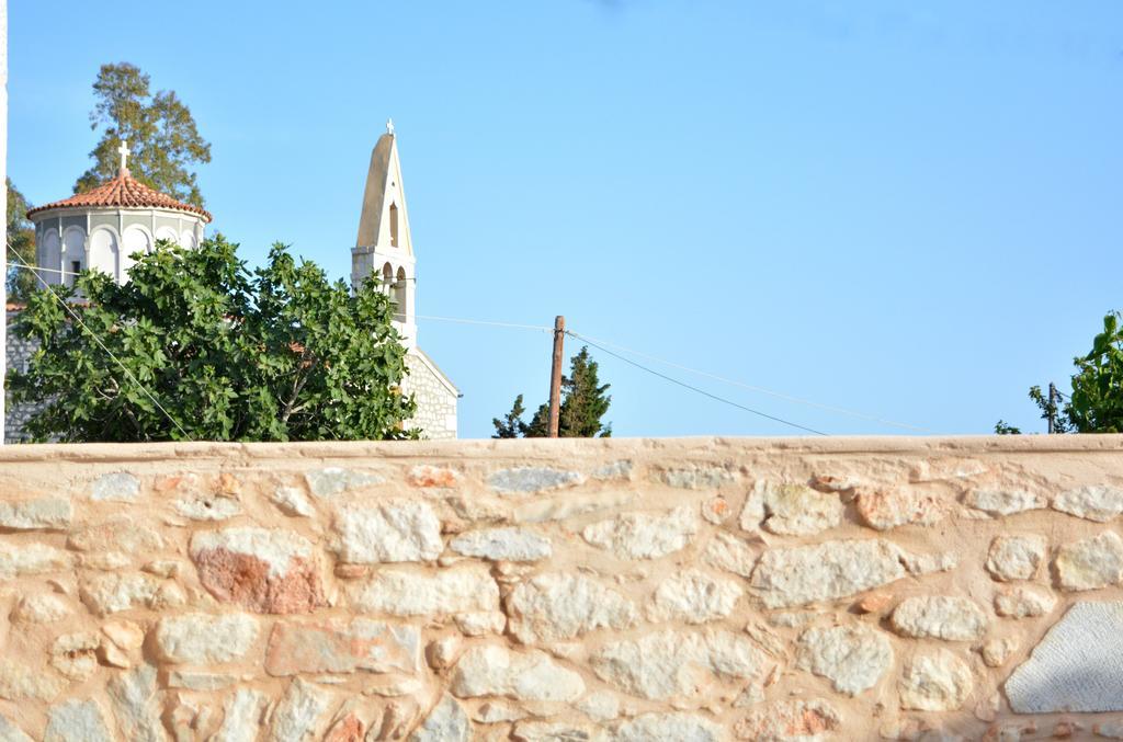 Olea Hotel Pyrgos Dirou Exterior photo